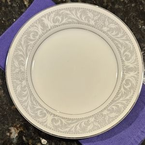 Imperial China W Dalton #5671 Set of 4 Bread & Butter "Whitney" Plates